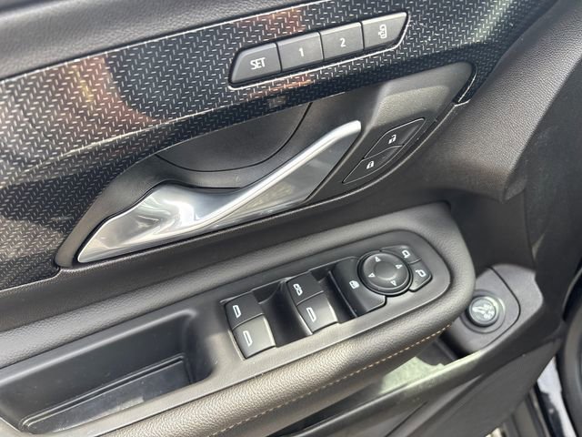 Used 2024 GMC Terrain AT4 image 17