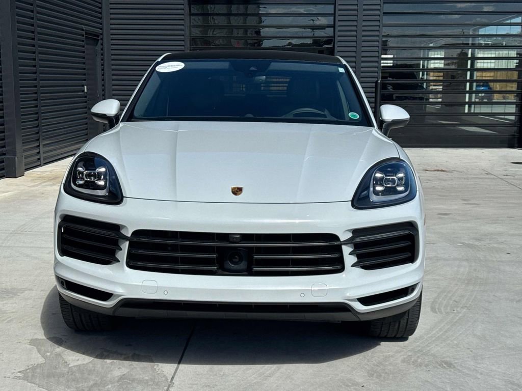Certified 2022 Porsche Cayenne Platinum Edition image 6