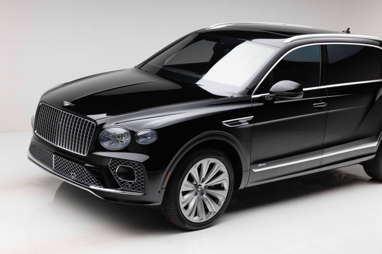 Used 2023 Bentley Bentayga Extended Wheelbase AWD/4WD image 29