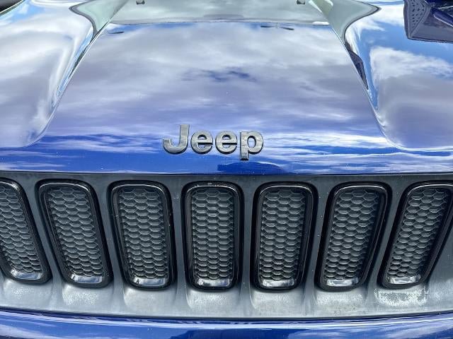 Used 2017 Jeep Renegade Altitude FWD image 29