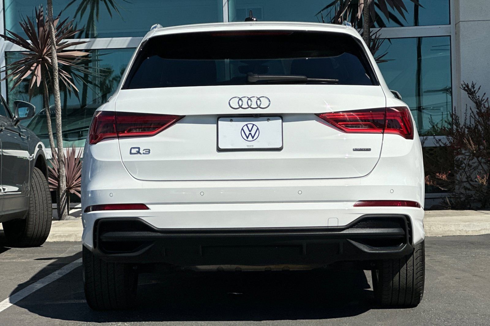 Used 2023 Audi Q3 2.0T Premium w/ Convenience Package AWD/4WD image 5