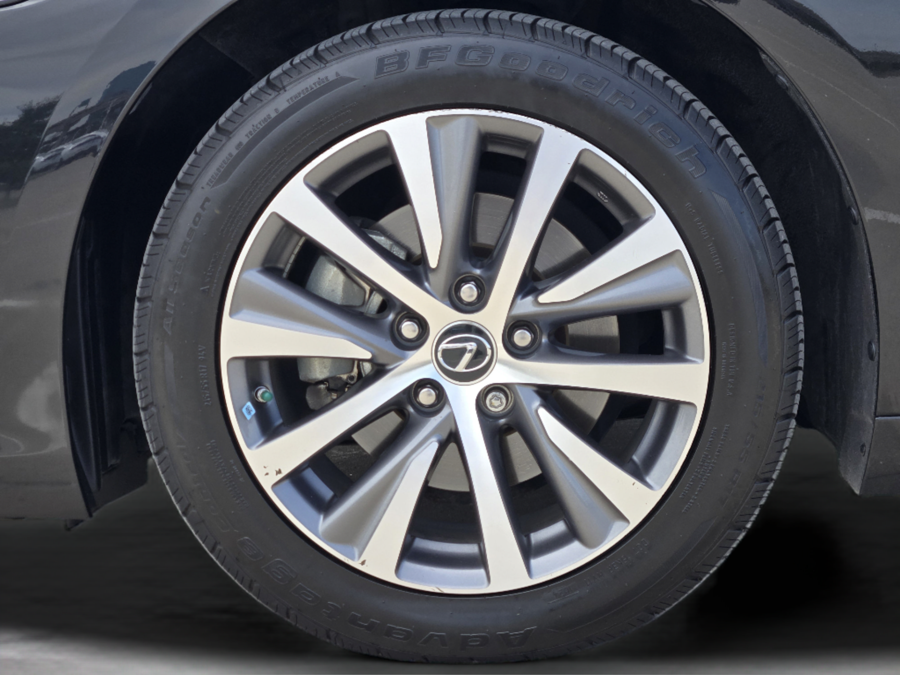 Used 2020 Lexus ES 300h w/ Premium Package FWD image 31