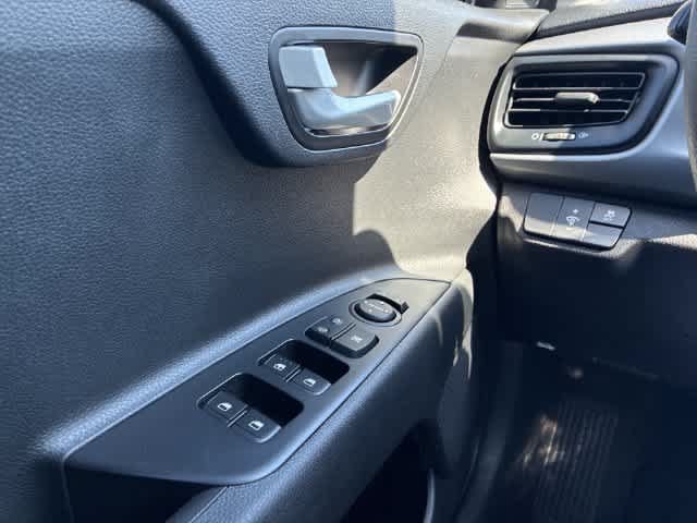Used 2023 Kia Rio S FWD image 39