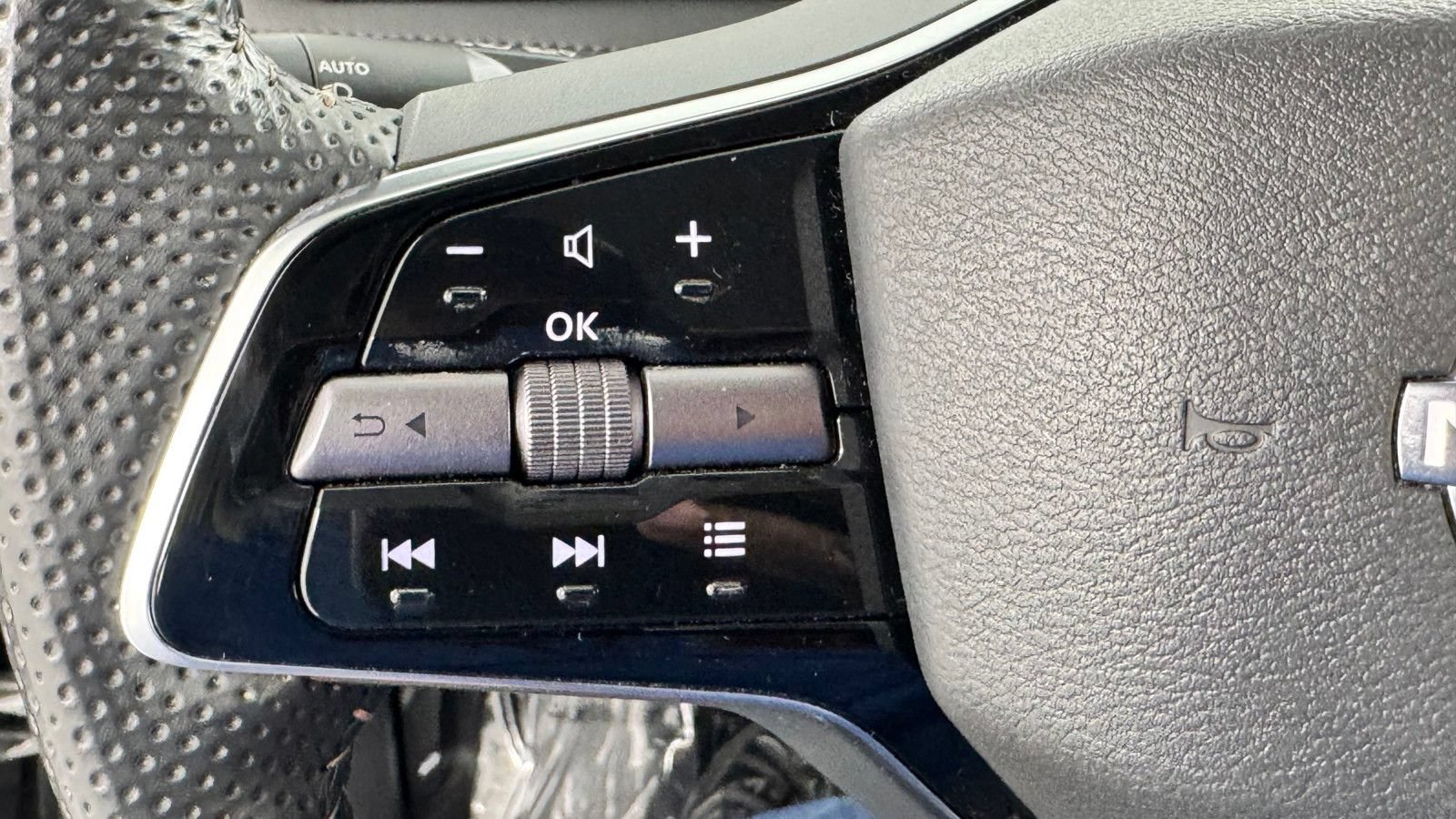 Certified 2024 Nissan Ariya AWD image 21
