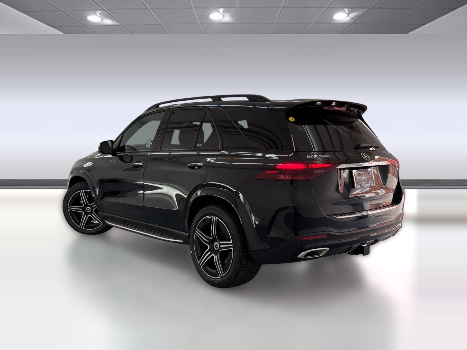 New 2026 Mercedes-Benz GLE 580 4MATIC image 3