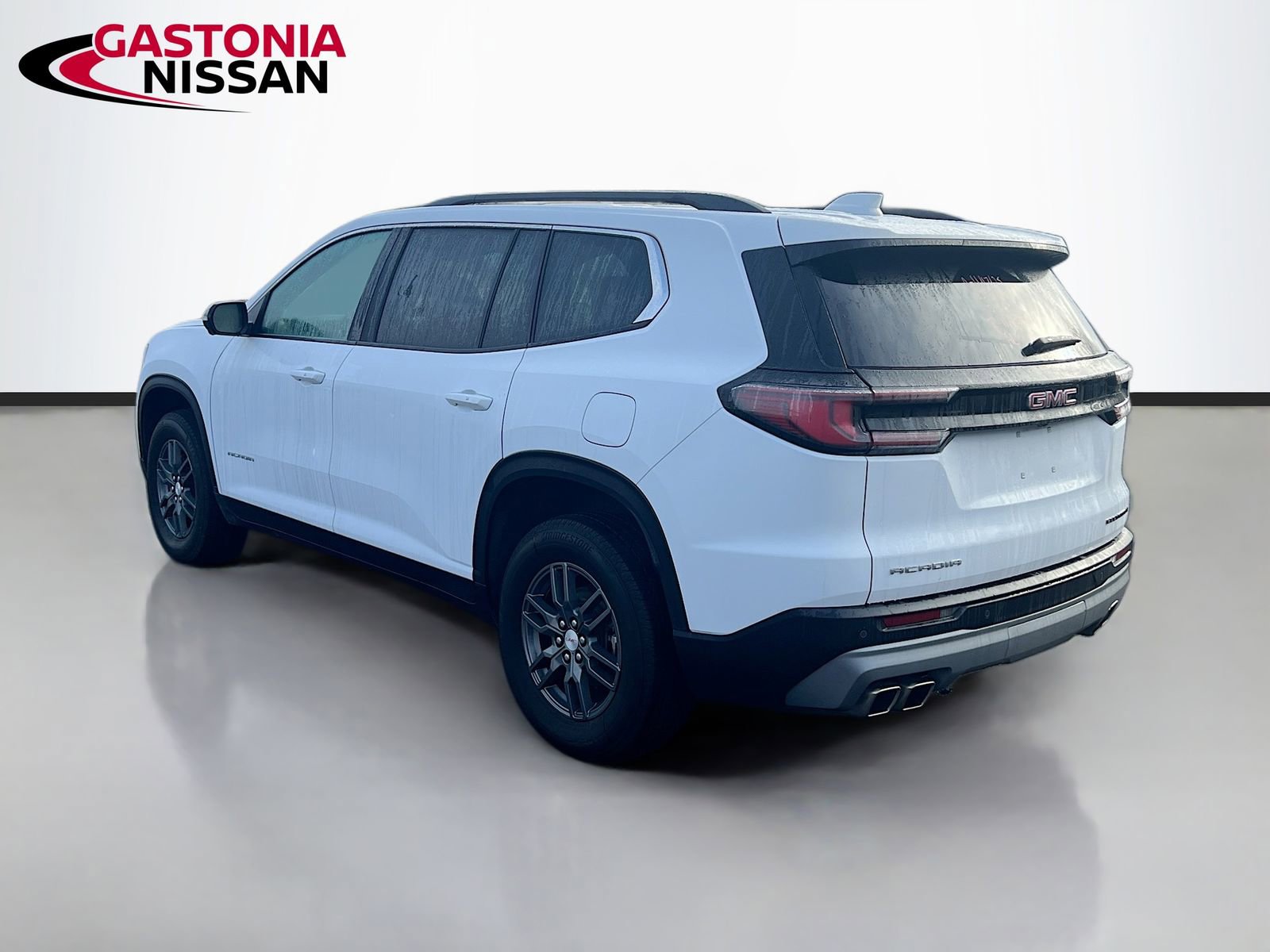 Used 2025 GMC Acadia Elevation image 6