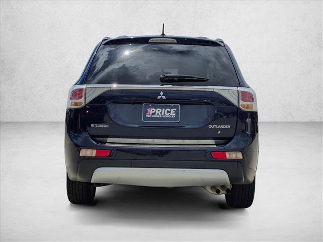 Used 2015 Mitsubishi Outlander SE AWD/4WD image 7