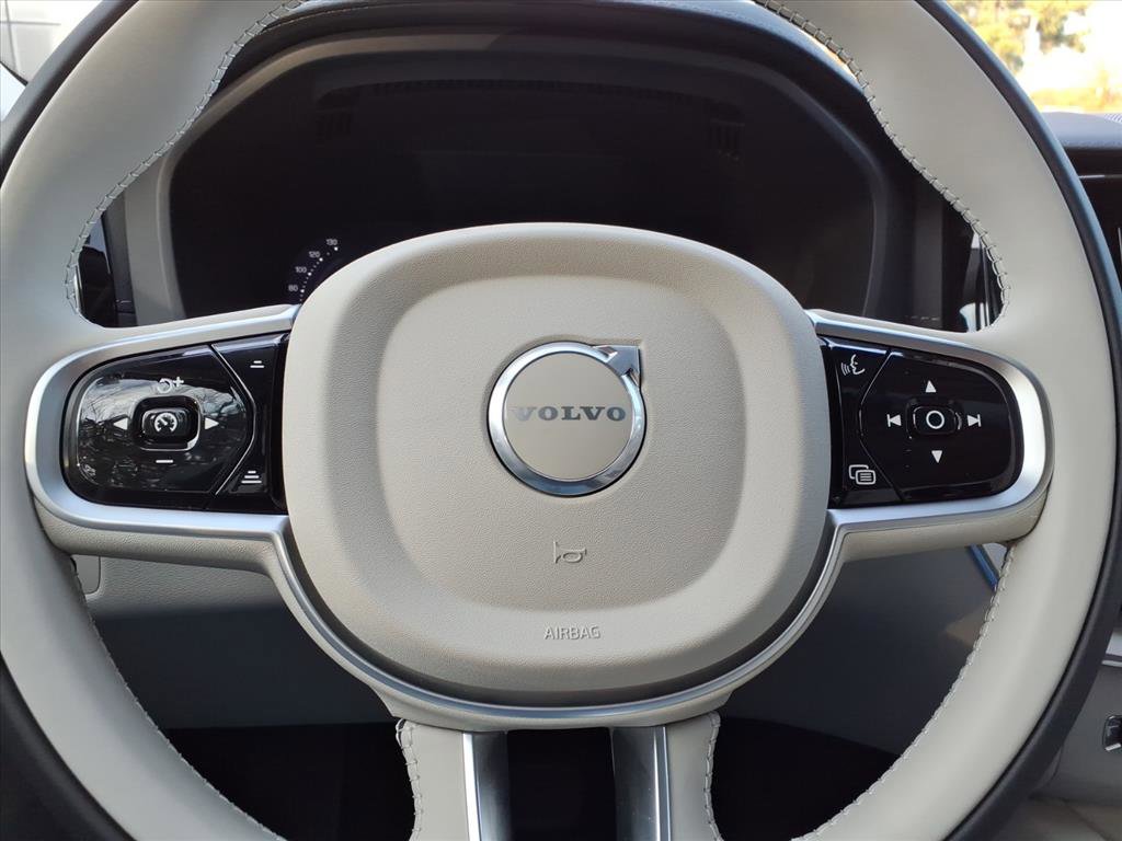 New 2026 Volvo XC60 B5 Ultra w/ Protection Package Premier image 24