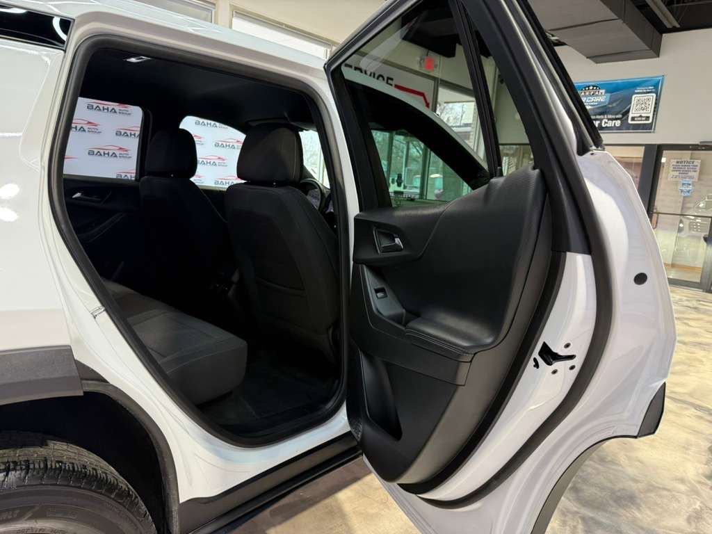 Used 2026 Chevrolet Equinox LT image 37