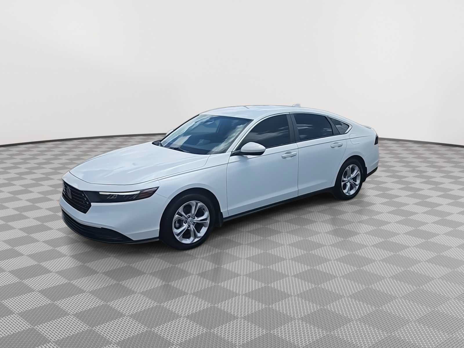 Certified 2023 Honda Accord LX image 4