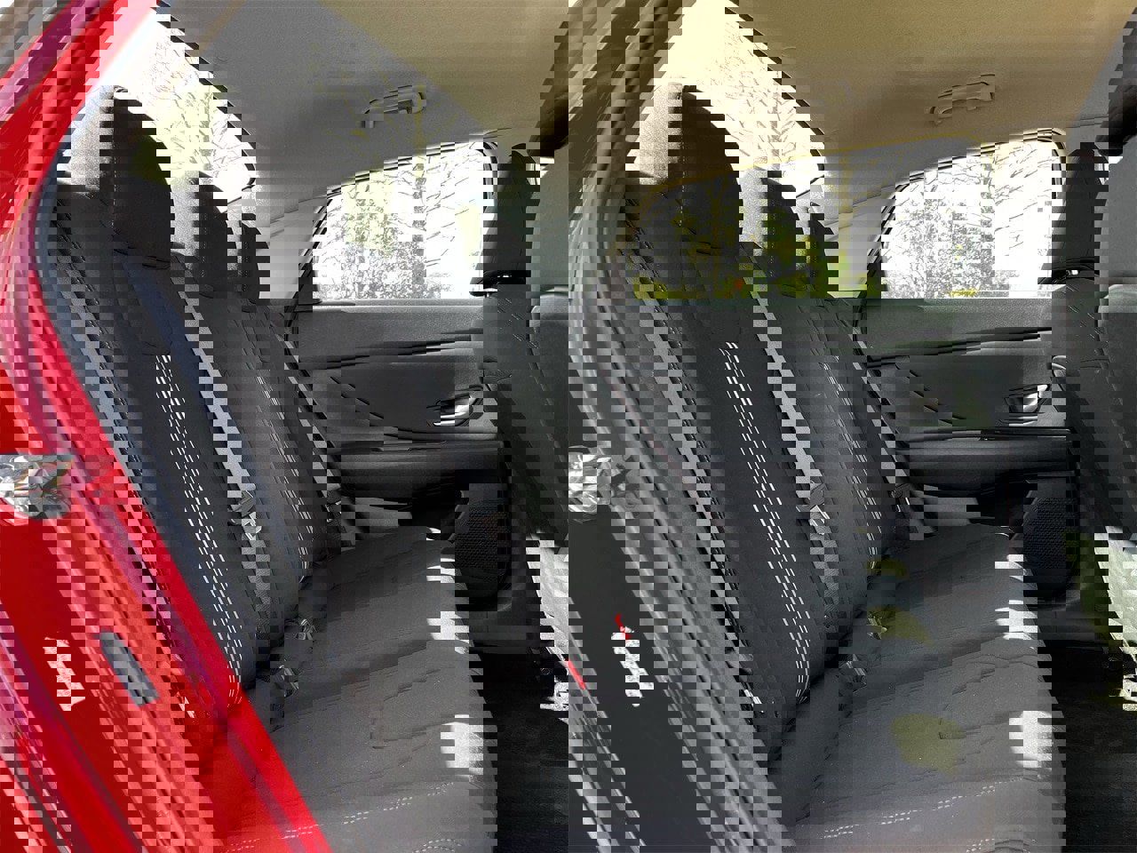 Used 2023 Hyundai Elantra SEL w/ Convenience Package image 26