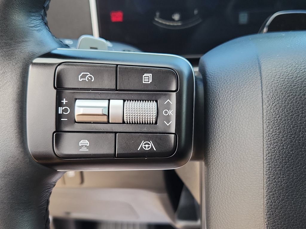 Used 2025 Hyundai Santa Fe SEL AWD/4WD image 17