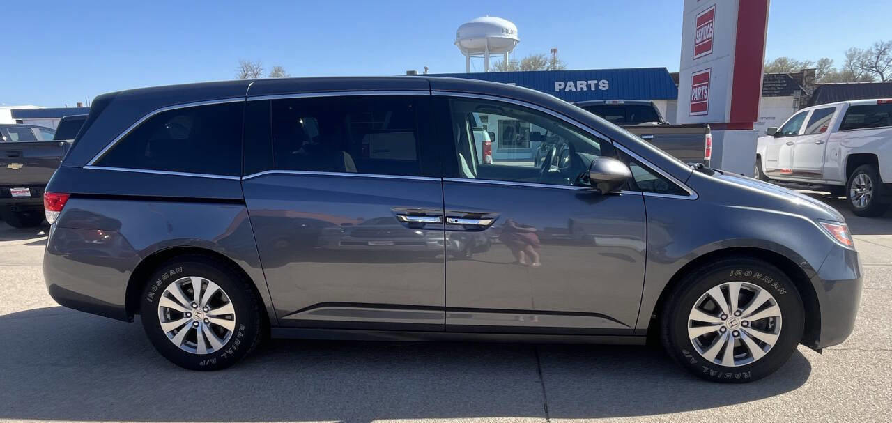 Used 2017 Honda Odyssey SE image 12