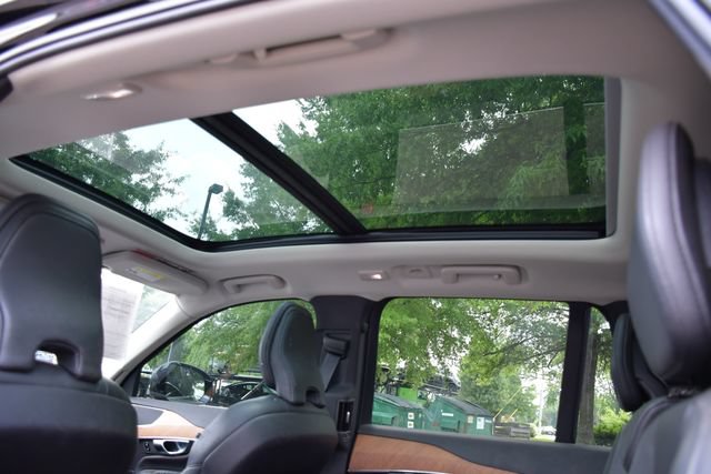 Certified 2023 Volvo XC90 B5 Plus w/ Protection Package Premier AWD/4WD image 19
