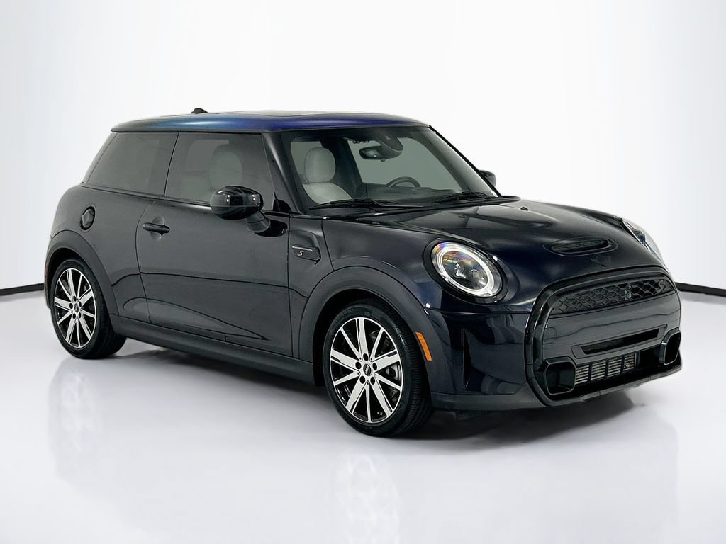 Used 2022 MINI Cooper S FWD image 3