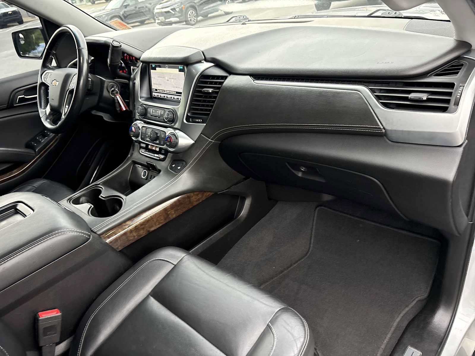 Used 2019 Chevrolet Suburban LT AWD/4WD image 28
