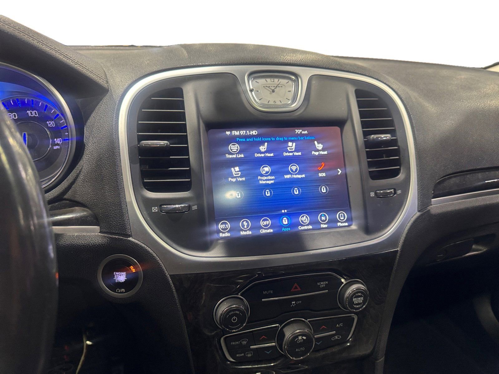 Used 2019 Chrysler 300 Limited w/ Light Group image 24