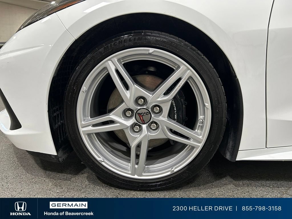 Used 2021 Chevrolet Corvette Stingray Coupe w/ 1LT RWD image 13