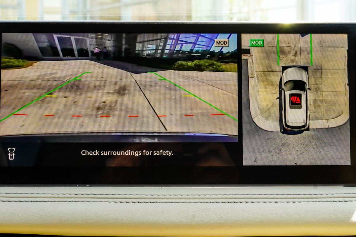 Used 2023 INFINITI QX60 Luxe w/ Performance Audio Package image 42