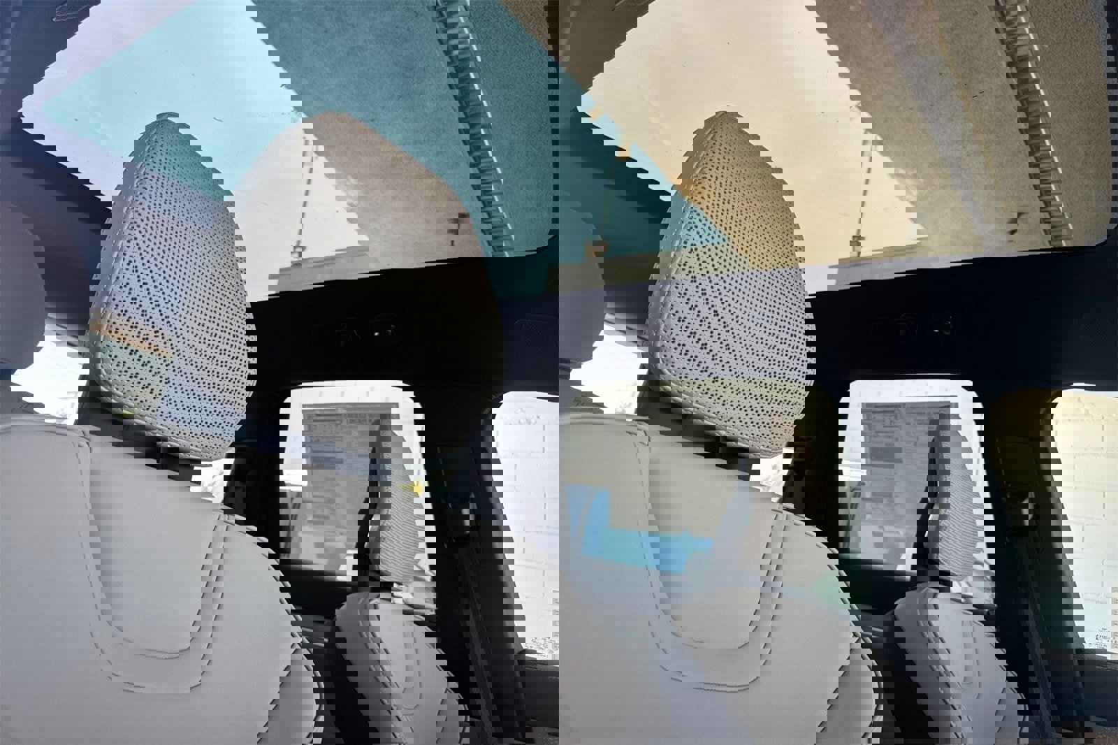 Used 2025 Volvo EX90 Ultra image 17