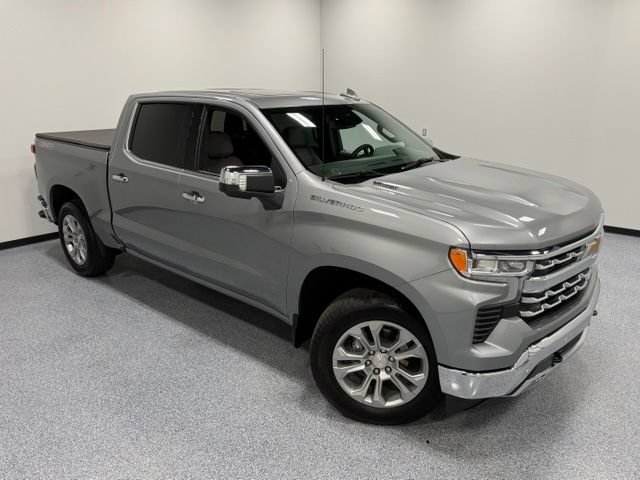 Used 2025 Chevrolet Silverado 1500 LTZ w/ LTZ Premium Package AWD/4WD image 38