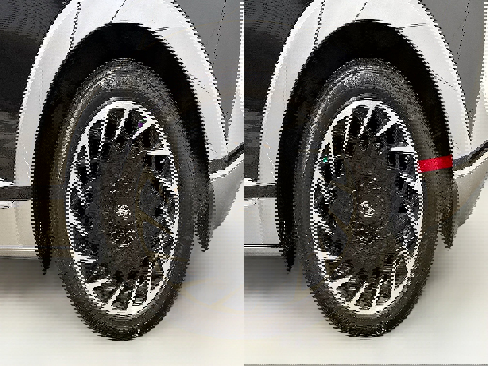 Used 2023 Hyundai Ioniq 5 Limited w/ Cargo Package image 31