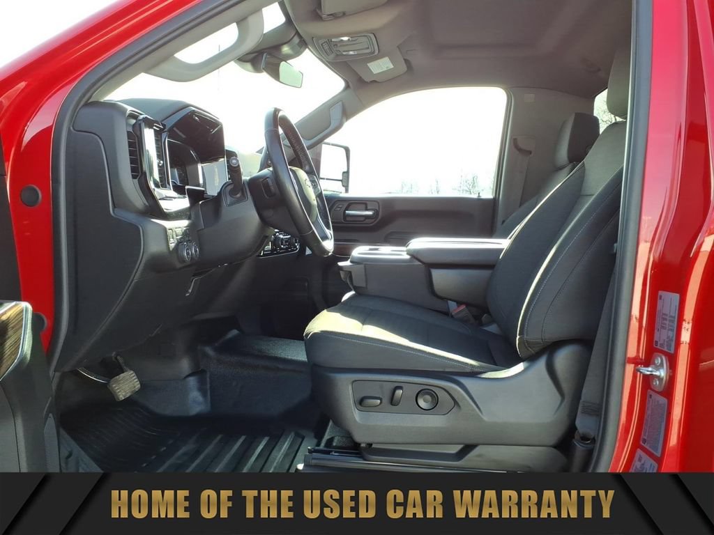 Used 2025 Chevrolet Silverado 3500 LT w/ Convenience Package AWD/4WD image 15