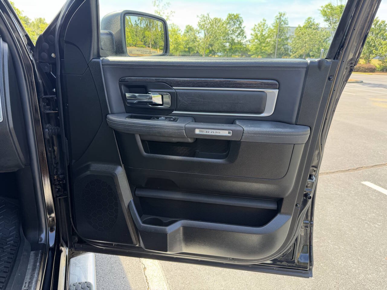 Used 2014 RAM 1500 Limited AWD/4WD image 20
