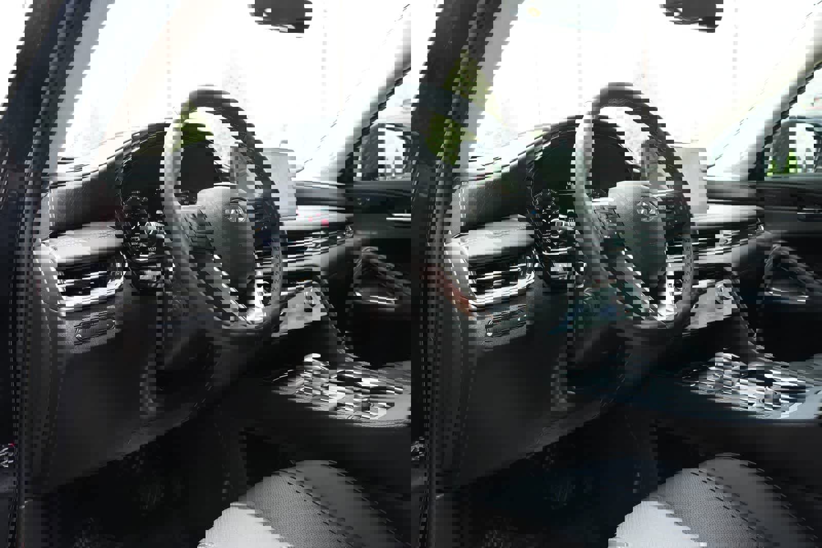 Certified 2025 INFINITI QX60 Sensory image 16