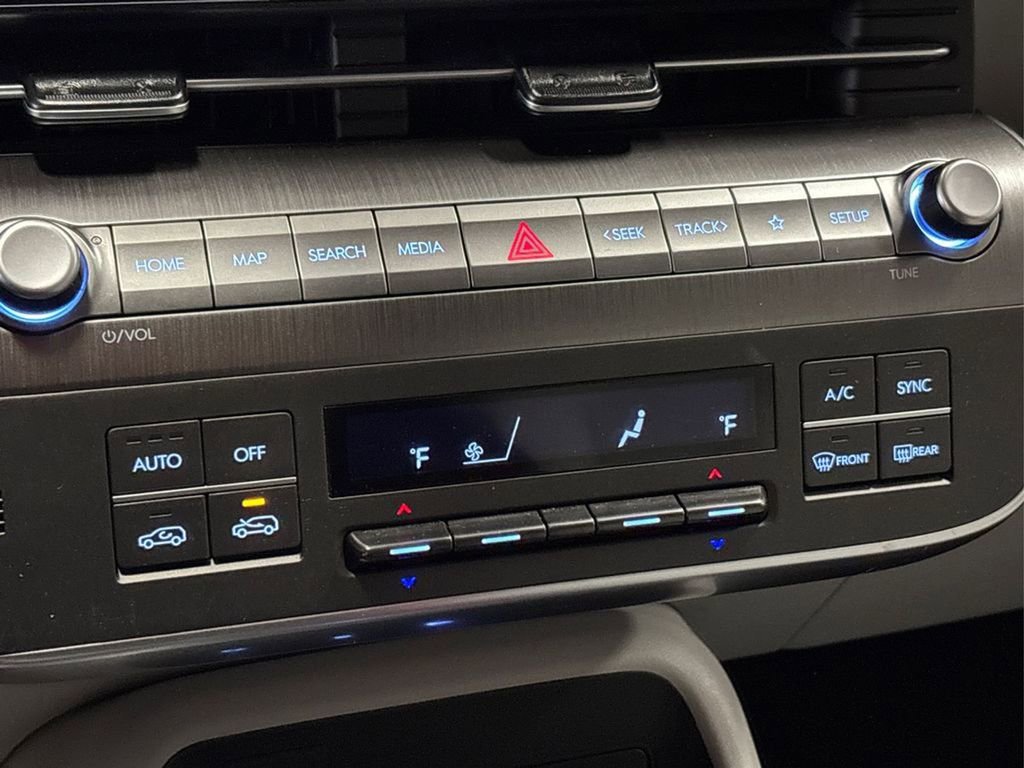 Certified 2024 Hyundai Kona SEL image 26