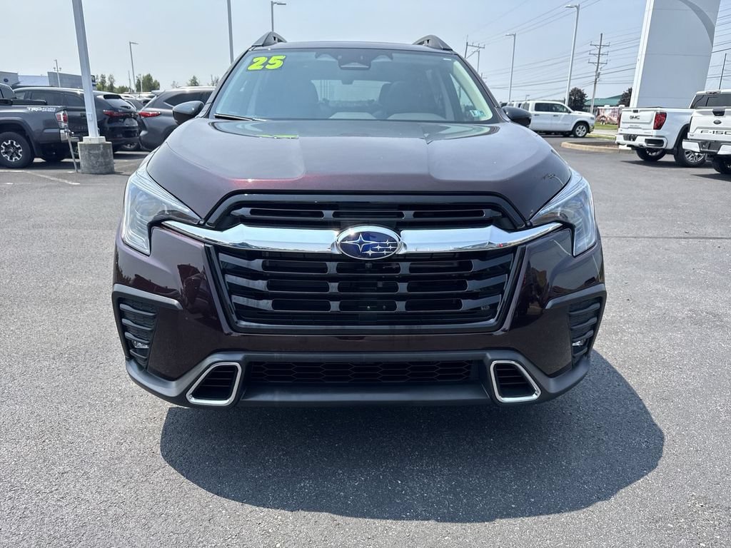 Used 2025 Subaru Ascent Touring w/ Popular Package #1 AWD/4WD image 3