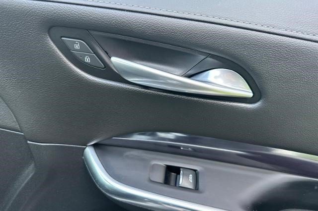 Certified 2023 Cadillac XT4 Luxury w/ Cold Weather Package FWD image 20