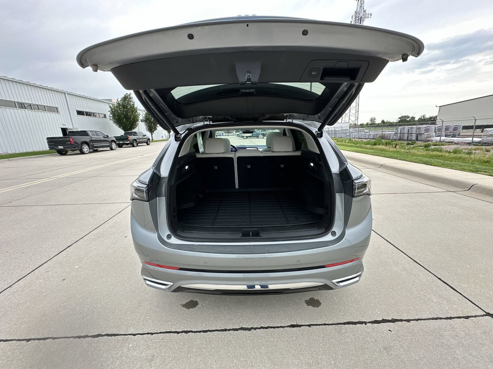 Certified 2025 Buick Envision Avenir AWD/4WD image 26