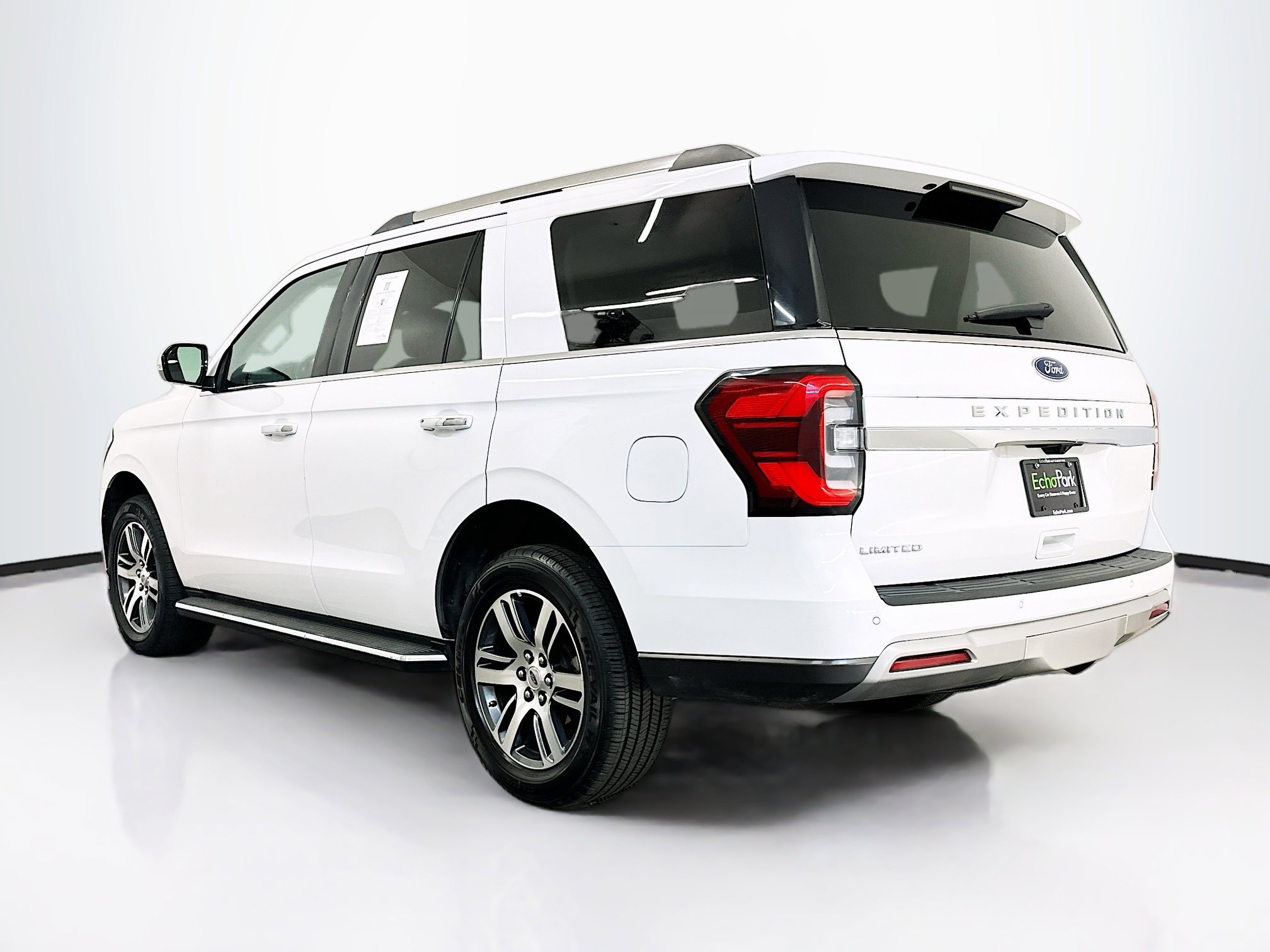 Used 2023 Ford Expedition Limited image 5