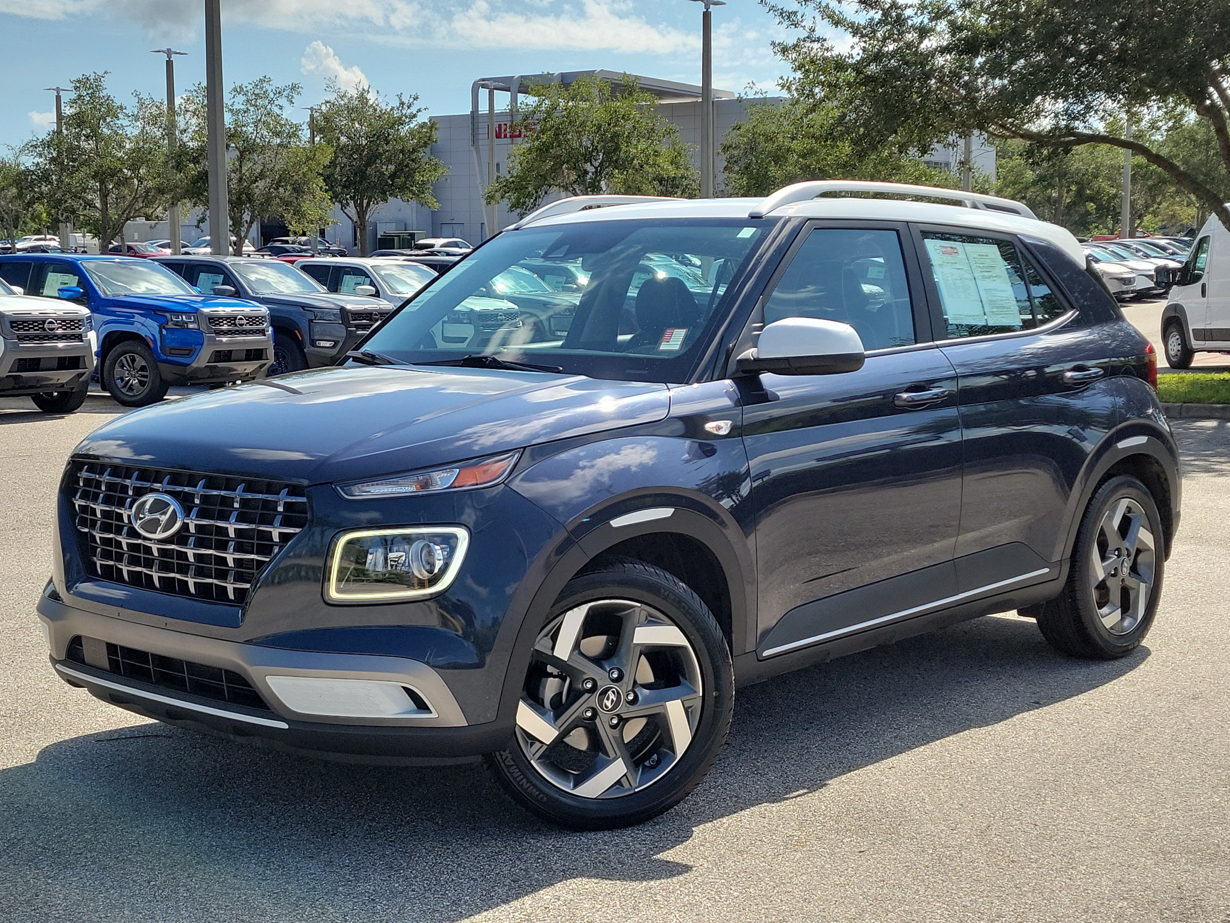 Used 2020 Hyundai Venue FWD image 33