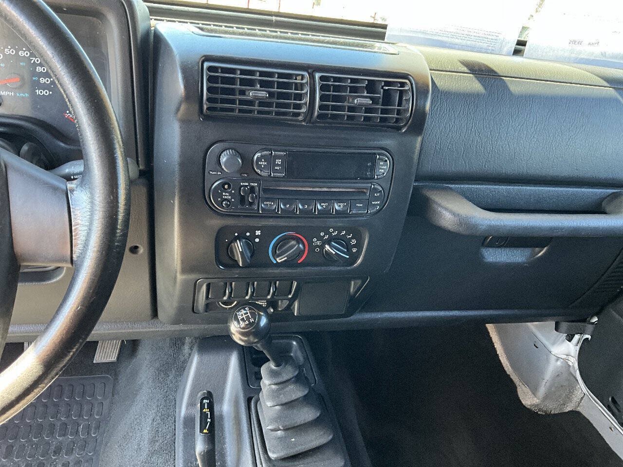 Used 2003 Jeep Wrangler X AWD/4WD image 22