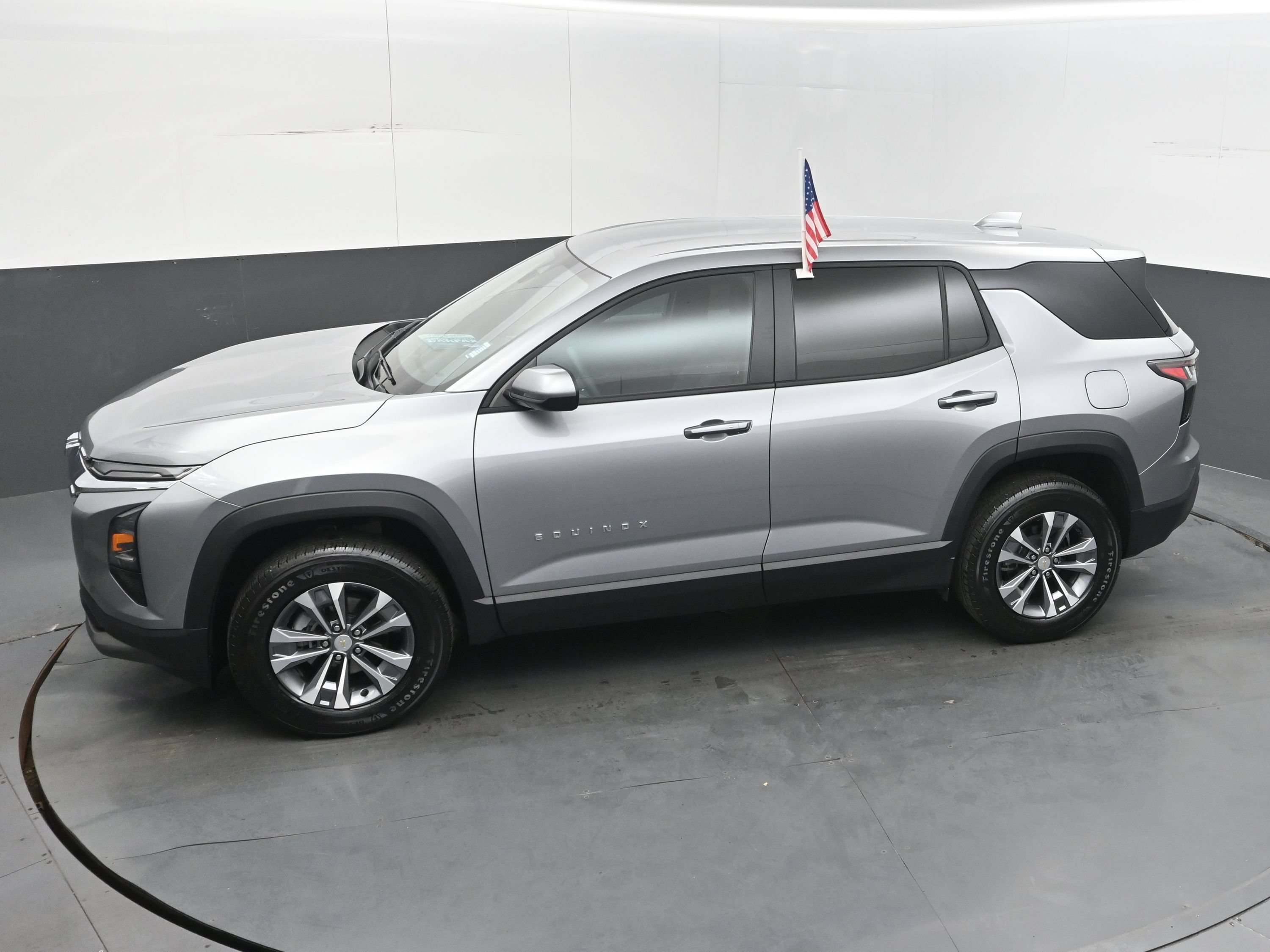 Used 2026 Chevrolet Equinox LT FWD image 34