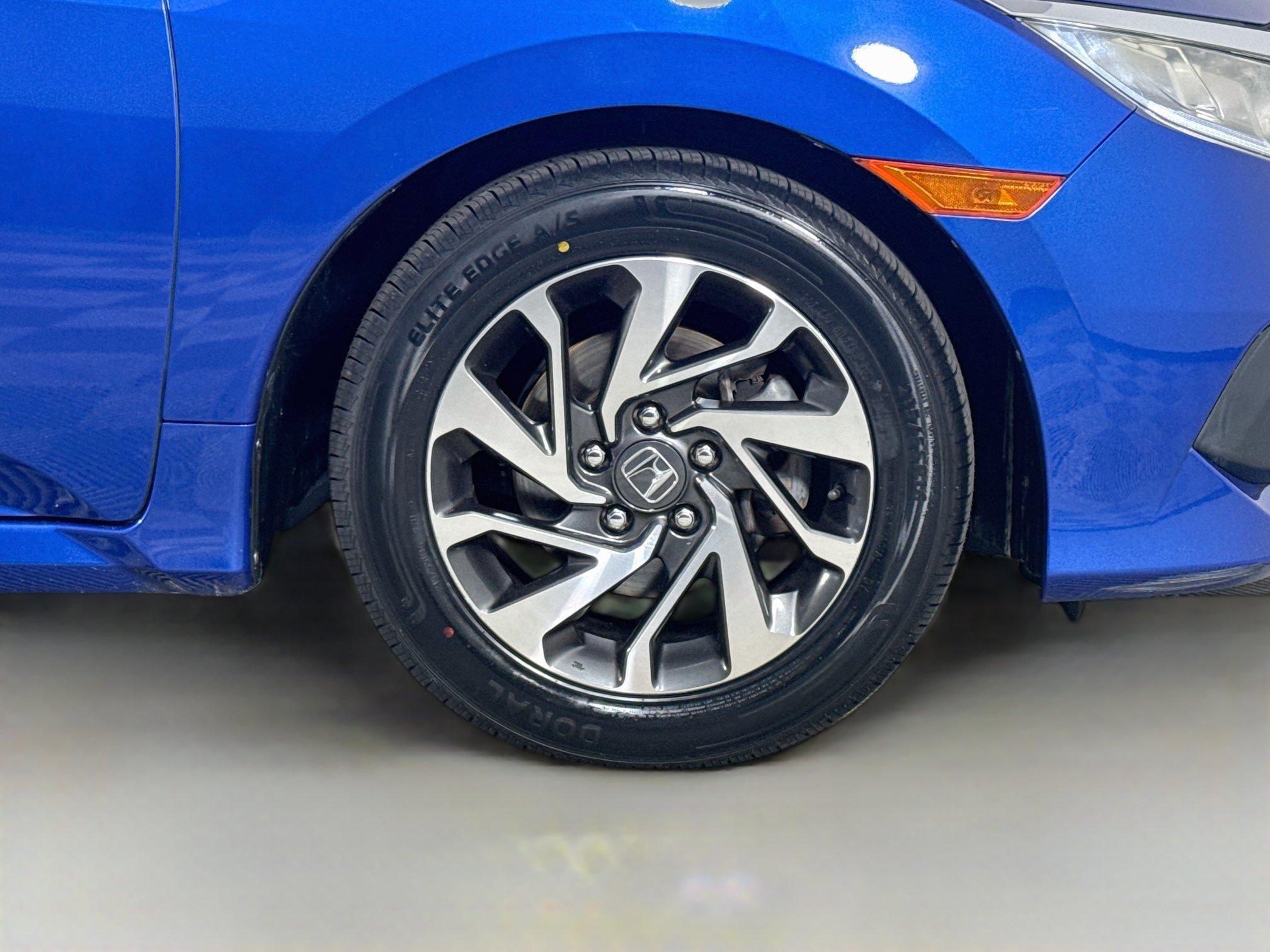 Used 2018 Honda Civic EX image 32