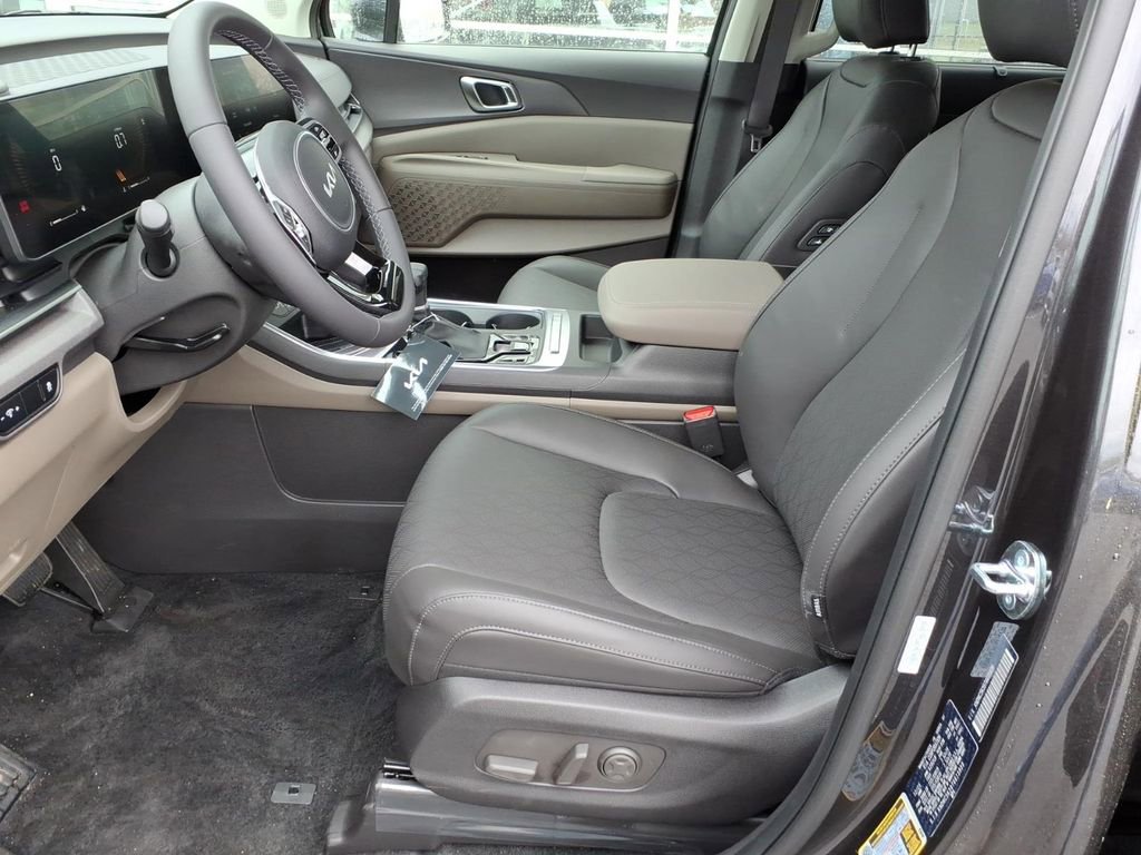 New 2026 Kia Carnival EX image 15