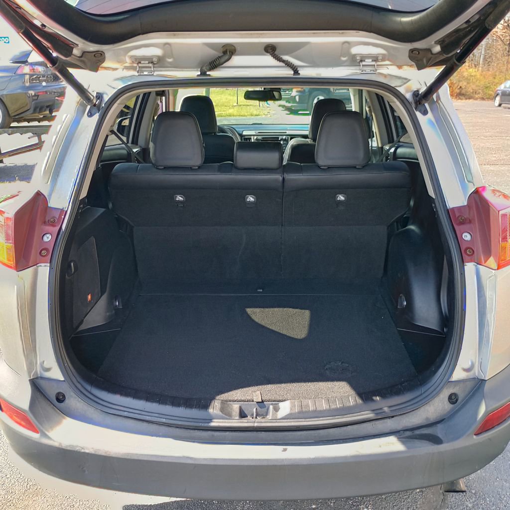 Used 2014 Toyota RAV4 Limited w/ Technology Package image 19