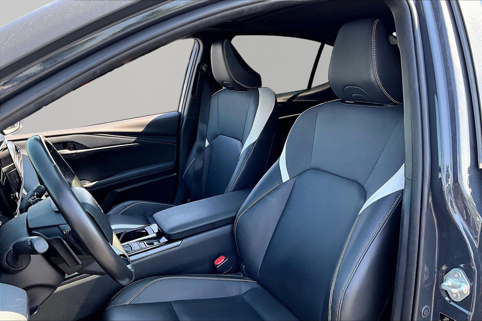 Used 2025 Toyota Camry SE w/ Convenience Package AWD/4WD image 21