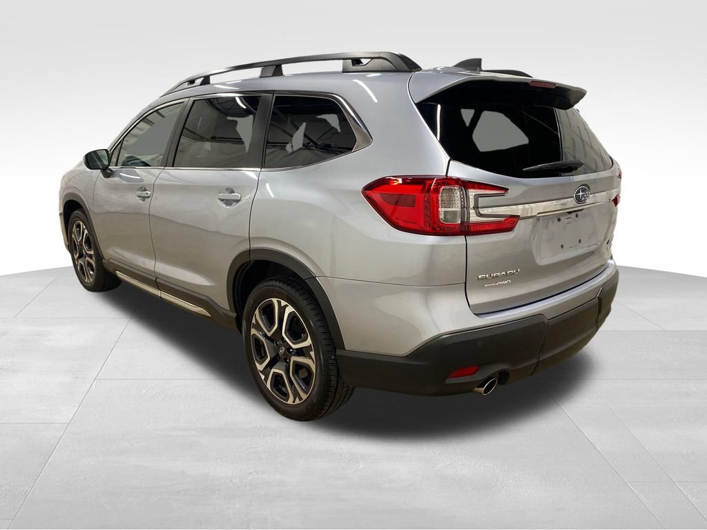 Certified 2023 Subaru Ascent Limited AWD/4WD image 2