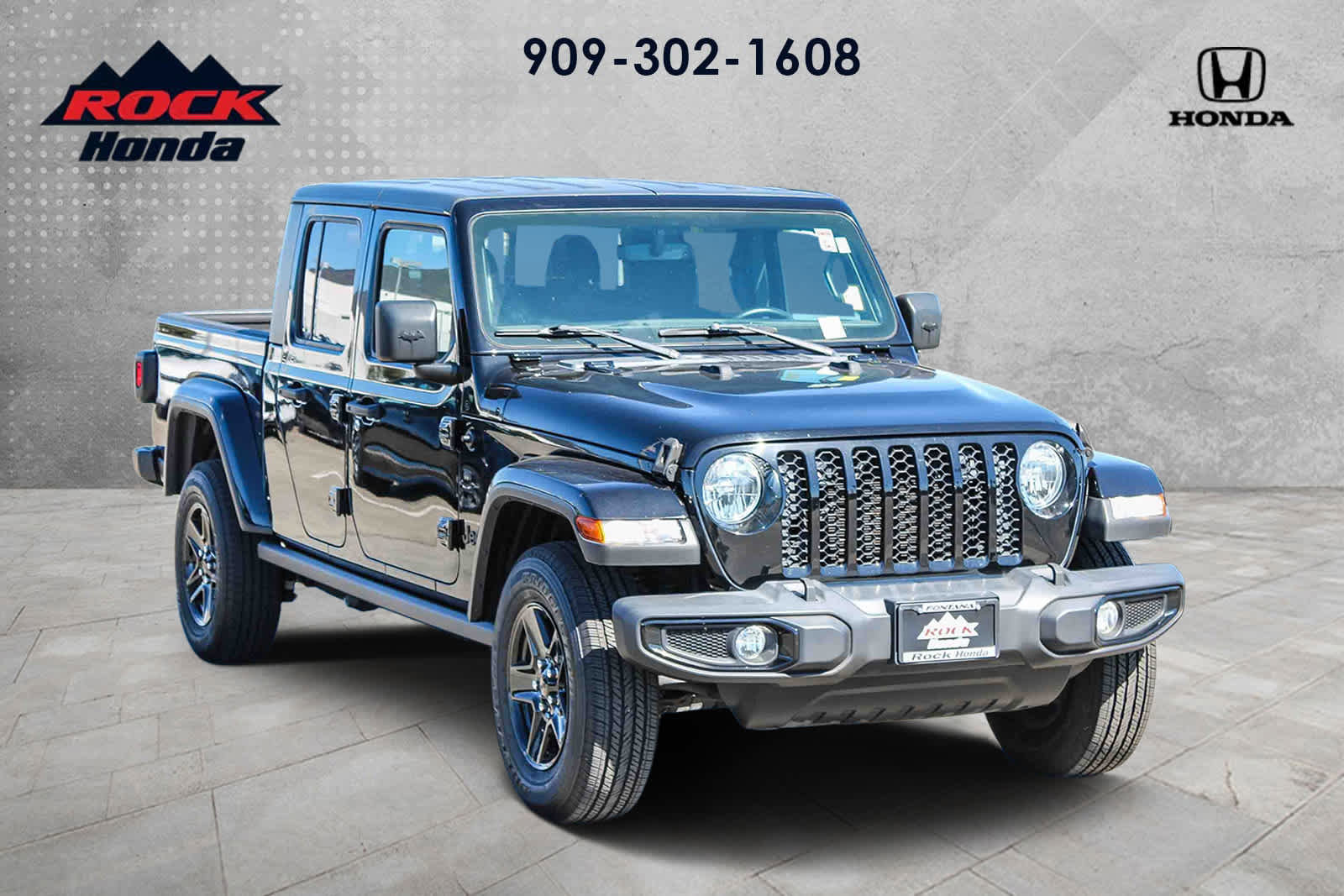 Used 2021 Jeep Gladiator Sport image 3
