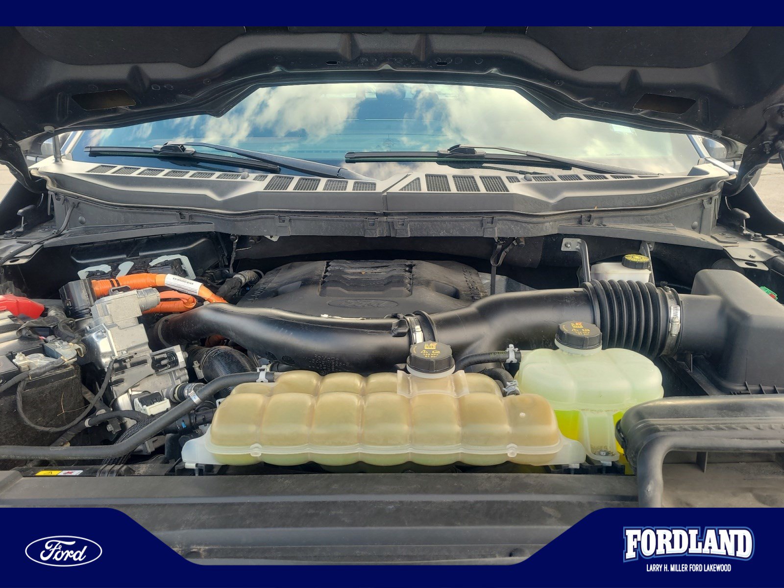 Used 2021 Ford F150 Lariat w/ Equipment Group 502A High AWD/4WD image 21