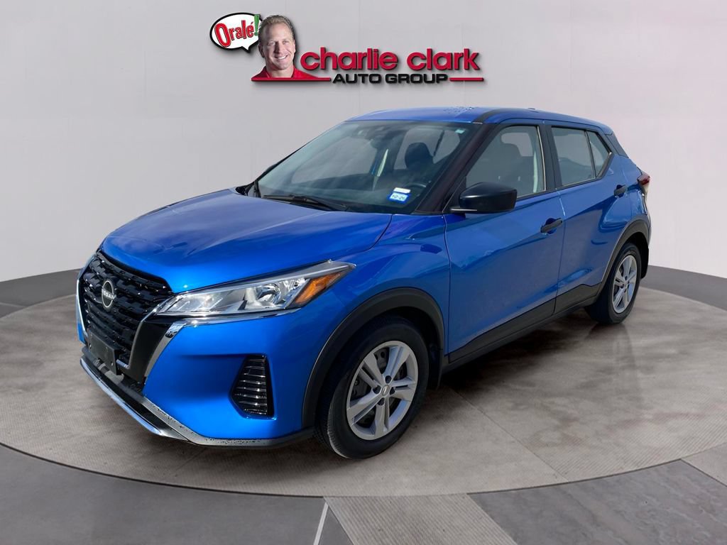 Used 2023 Nissan Kicks S FWD image 2