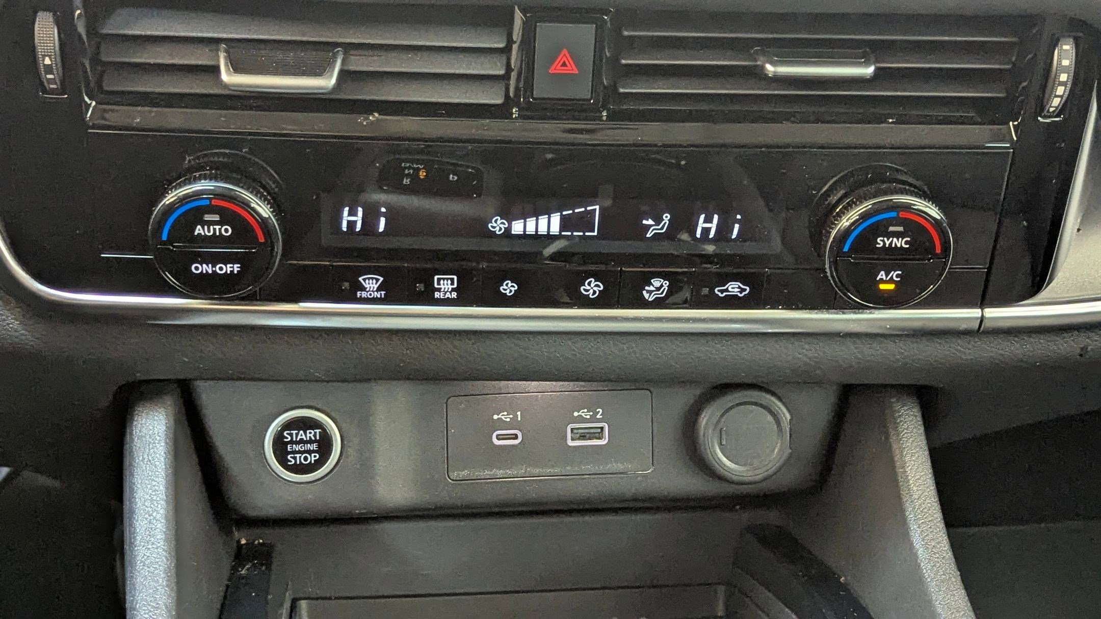 Used 2022 Nissan Rogue SV image 18