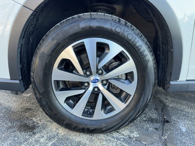 Used 2020 Subaru Outback Premium image 29