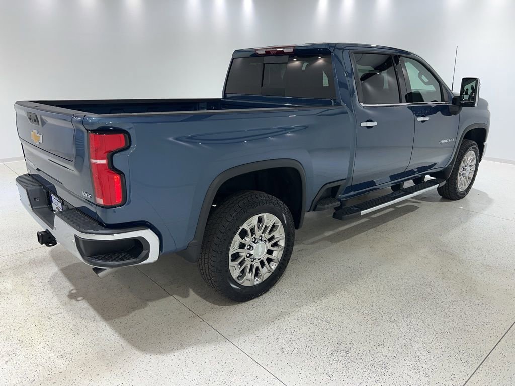 Used 2025 Chevrolet Silverado 2500 LTZ w/ LTZ Premium Package image 5