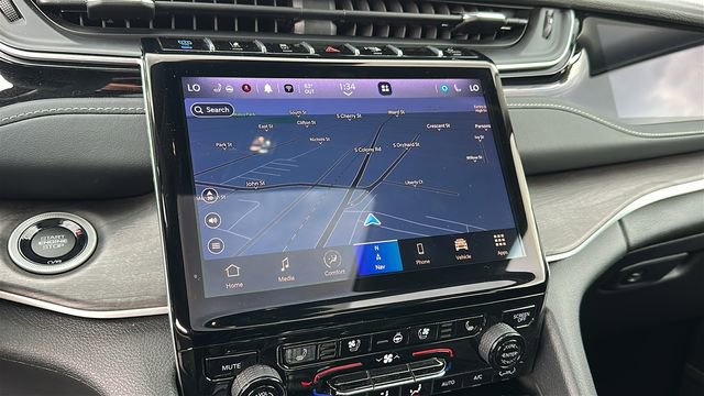 Used 2023 Jeep Grand Cherokee 30th Anniversary image 23