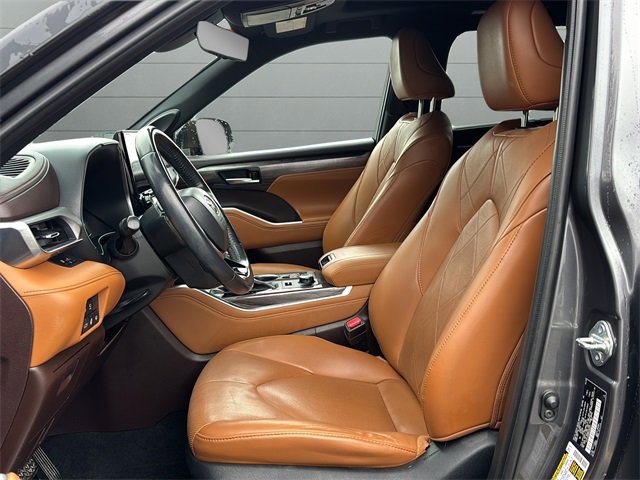Certified 2021 Toyota Highlander Platinum image 20